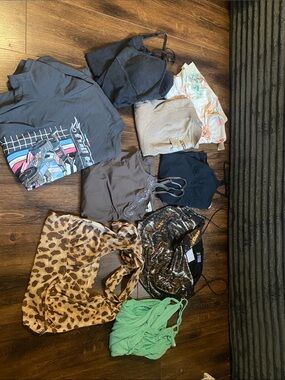 Huge bundle size S-M!! NWOT/NWT